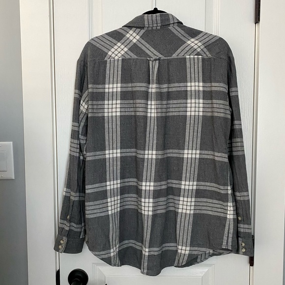 Aritzia Button-Up Plaid - Picture 2 of 3